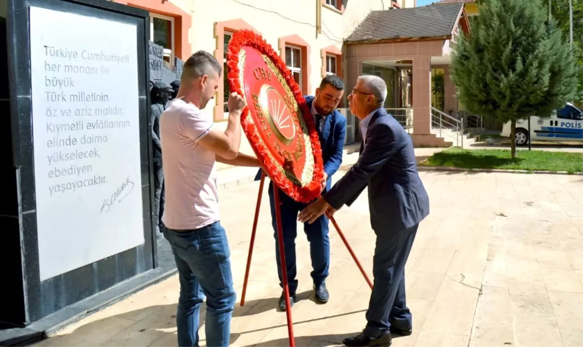 Besni İlçesinde CHP'nin 94'üncü Kuruluş Yıldönümü Etkinliği