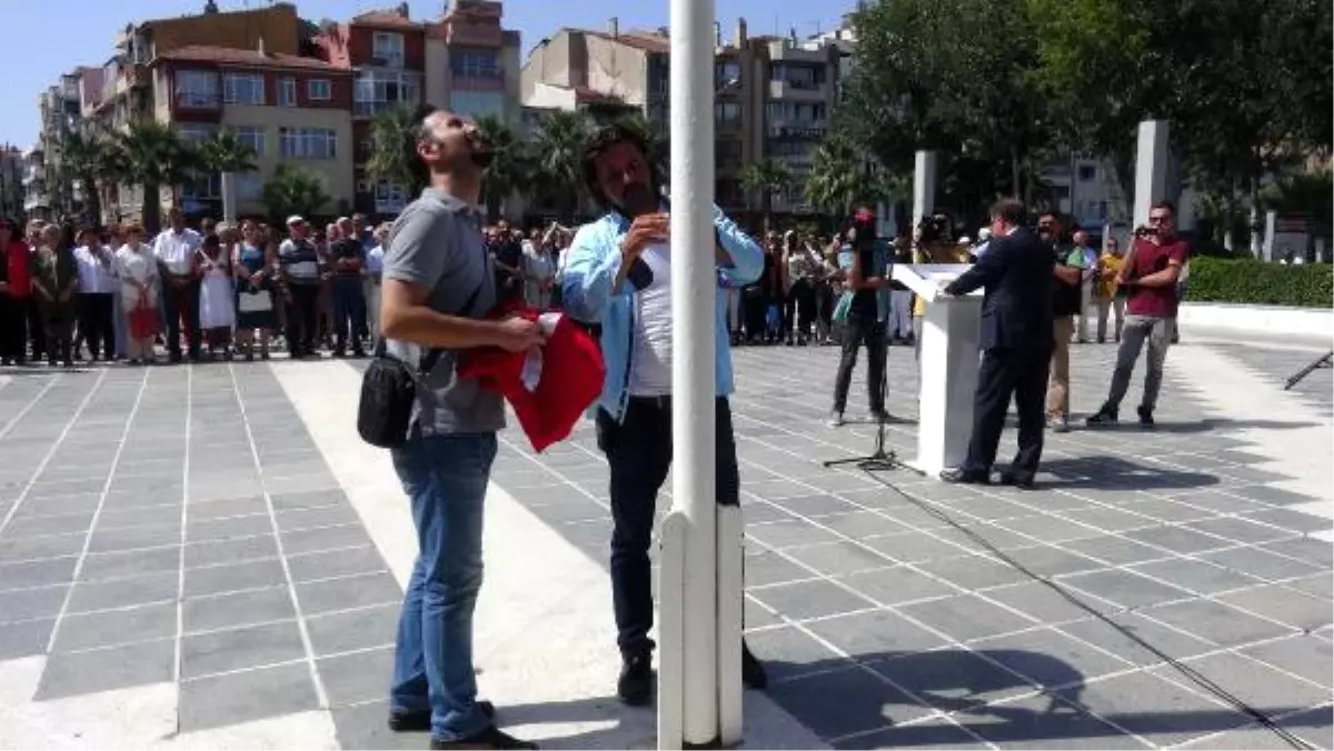 CHP'nin 94'ncü Kuruluş Yıldönümünde Türk Bayrağı Unutuldu