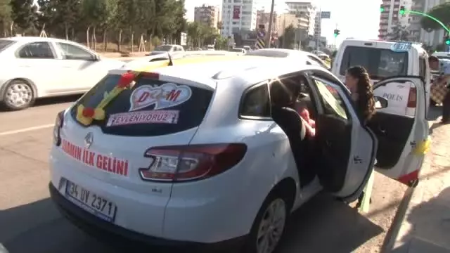 Dugun Konvoyunda Pkk Bayragi Alarmi Haberler Com 3 Sayfa