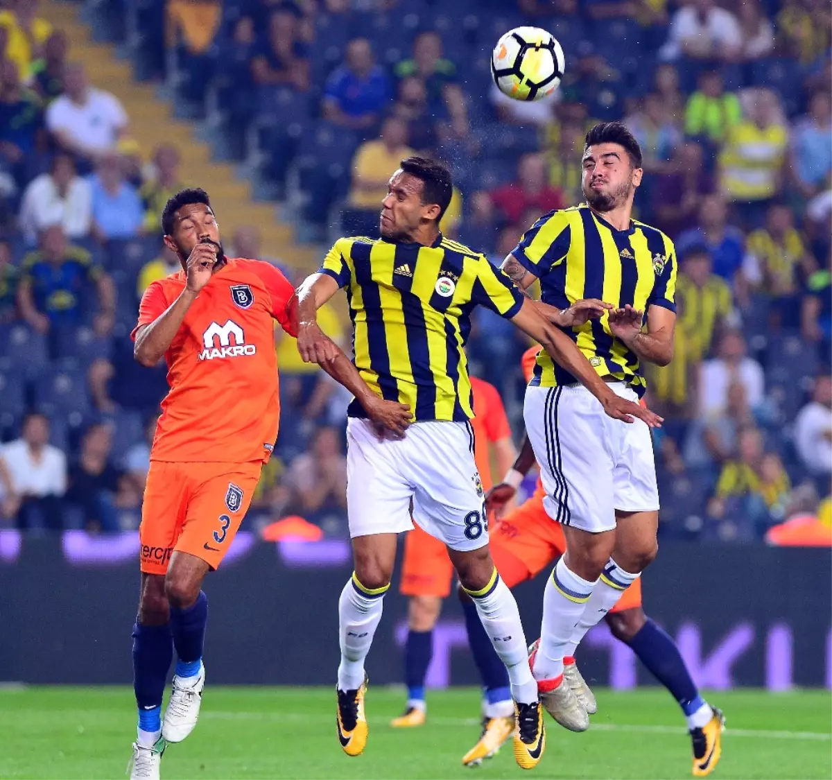 İlk Yarıda 3 Gol Var