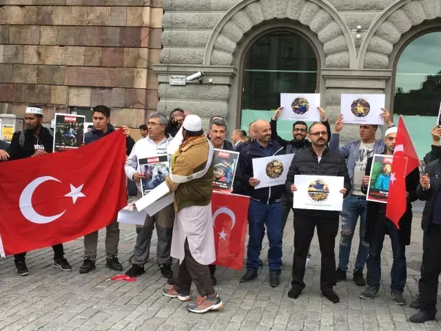 İsveç'te Arakanlı Müslümanlar İçin Destek Gösterisi