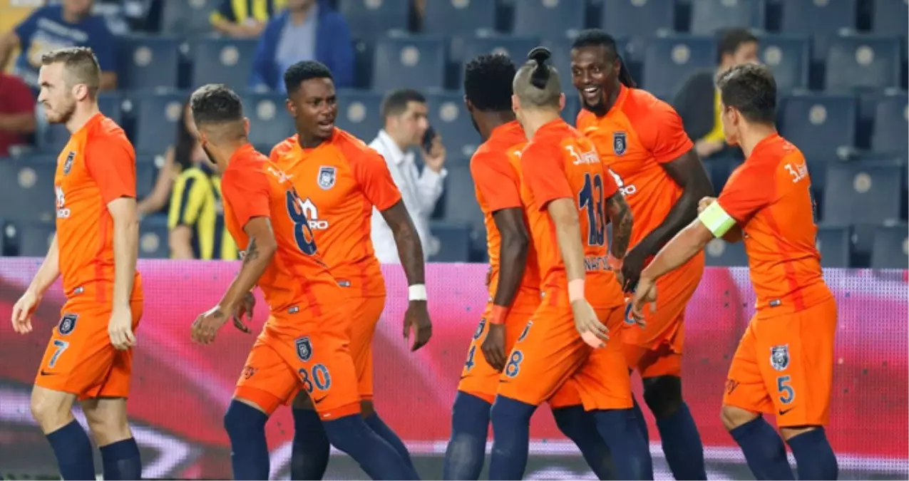 Super Lig De Basaksehir Fenerbahce Yi 3 2 Maglup Etti Spor