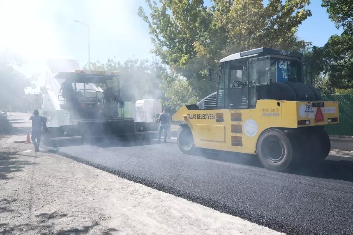 Talas'ta Asfalt Çalışmaları Devam Ediyor