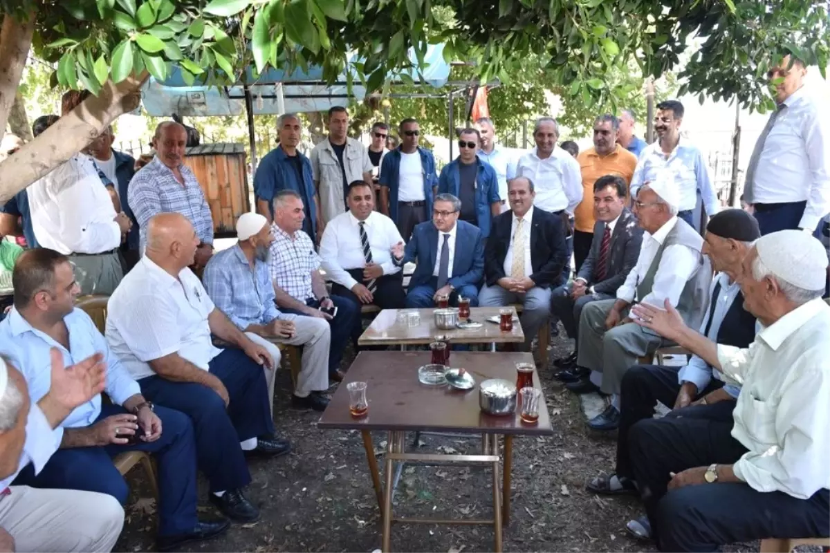 Vali Su, Tarsus'ta Vatandaşlarla Bir Araya Geldi