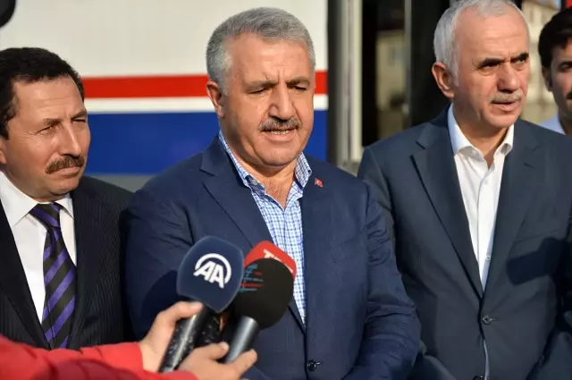 Bakan Arslan, Tüvasaş'ta İncelemelerde Bulundu Bakan Arslan, Tüvasaş'ta İncelemelerde Bulundu