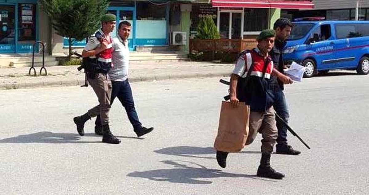 Düzce Eski Polis, Fethullah Gülen'e Küfretti Diye Babasını Vurdu