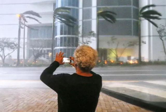 Florida'da Olağanüstü Hal İlan Edildi