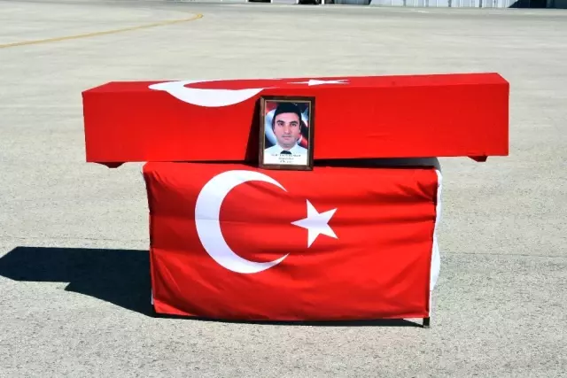 Şehit Polis Memuru Memleketine Uğurlandı Şehit Polis Memuru Memleketine Uğurlandı