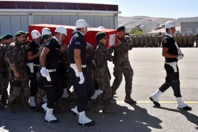 Şehit Polis Memuru Memleketine Uğurlandı Şehit Polis Memuru Memleketine Uğurlandı