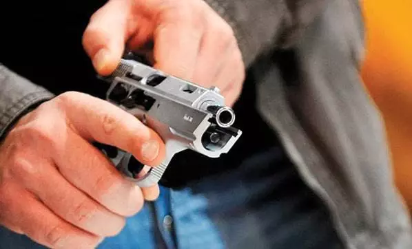 Adana'da Trafik Polisi, İki Dayısına ve Kuzenine Kurşun Yağdırdı