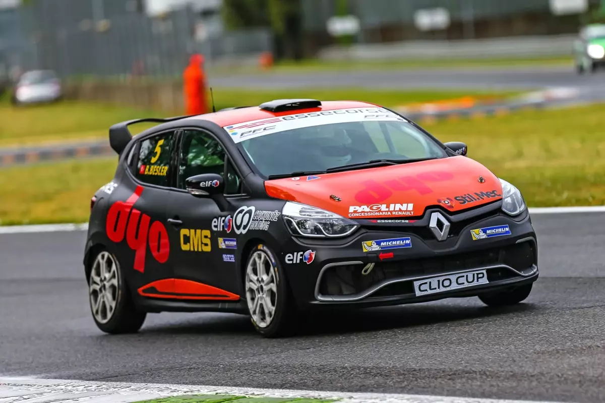 Berkay Clio'da Tecrübe Kazanıyor