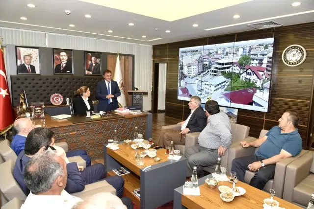 Çalık'tan Başkan Çimen'e ziyaret