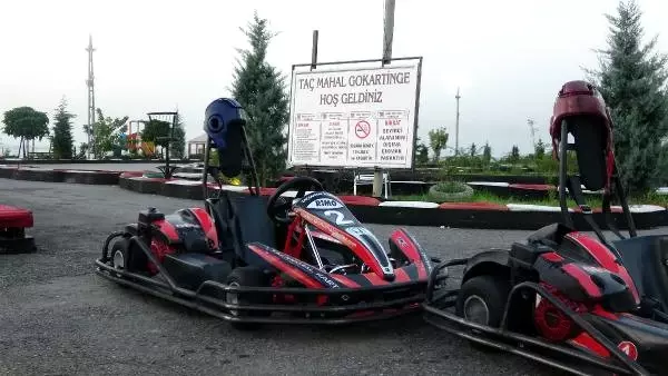 Go-kart Aracına Şalı Dolanan Genç Kız Ölümden Döndü