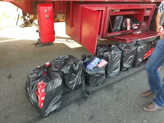 İran Uyruklu Şahıs 6 Bin 300 Paket Kaçak Sigara ile Yakalandı
