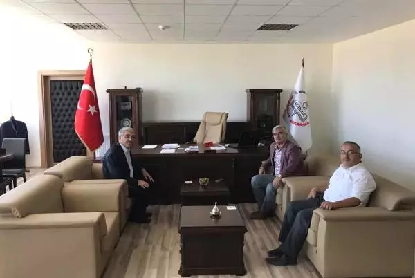 Milli Eğitim Müdürü'ne Atatürk Portresi Soruşturması