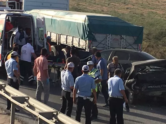 Anız Yangını Zincirleme Kazaya Neden Oldu: 34 Yaralı