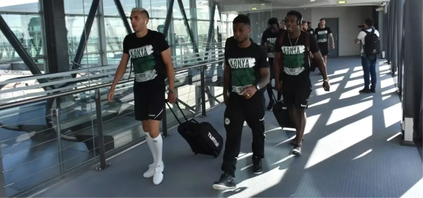 Atiker Konyaspor Kafilesi Marsilya'da