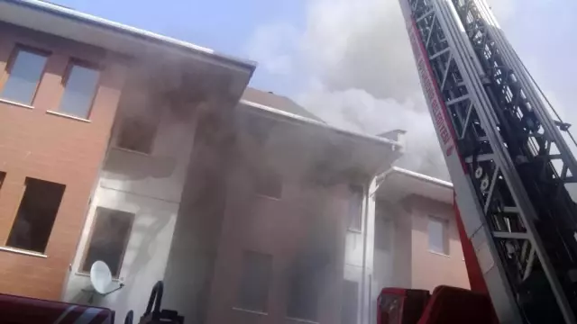 Edirnekapı'da Fetö'cülerin Eski Yurt Binasında Yangın Çıktı