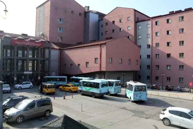 Rize'de Go-kart Aracına Şalı Dolanan Genç Kızın Tedavisi Sürüyor