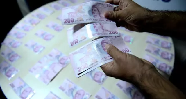 Sahte Banknotla Bal Aldığı İddiası