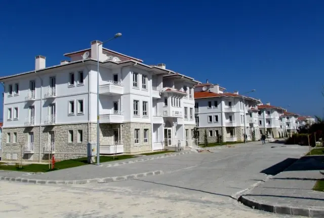 Toki, Çeşme�de İkinci Etap Evleri Teslim Ediyor Haberler