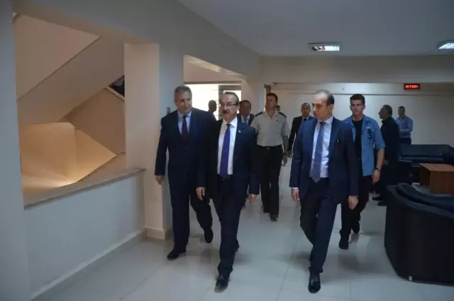 Vali Yavuz Fatsa'da İncelemelerde Bulundu Vali Yavuz Fatsa'da İncelemelerde Bulundu