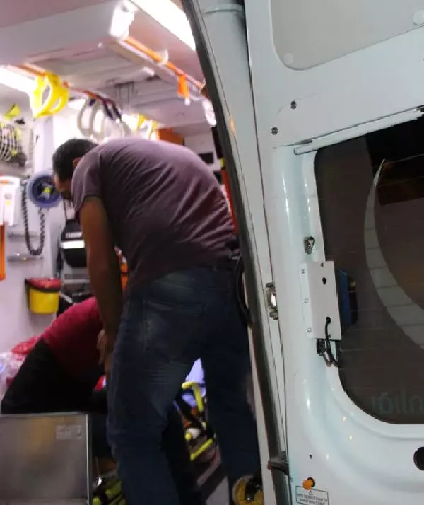 Askerden İzne Geldi, 5 Katlı İnşaatı Çıkıp İntihara Kalkıştı