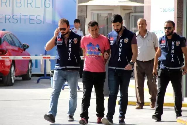 Eşini ve Misafirini Öldürüp Kaçan Şüpheli Adana Otogarında Yakalandı