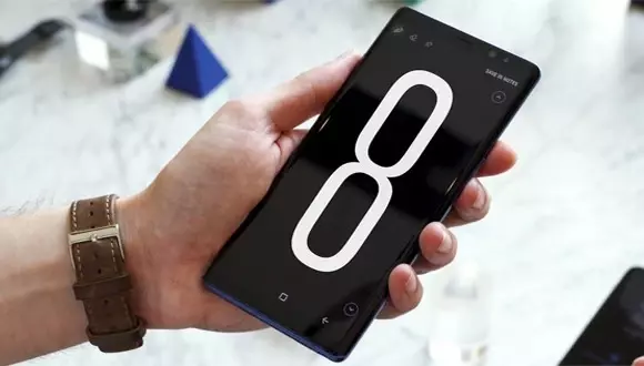 Galaxy Note 8 İçin İlk Güncelleme Yayınlandı! Galaxy Note 8 İçin İlk Güncelleme Yayınlandı!