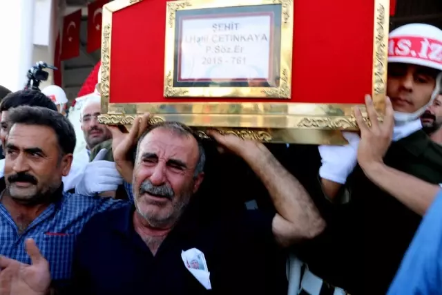 Gaziantep Şehidini Uğurladı