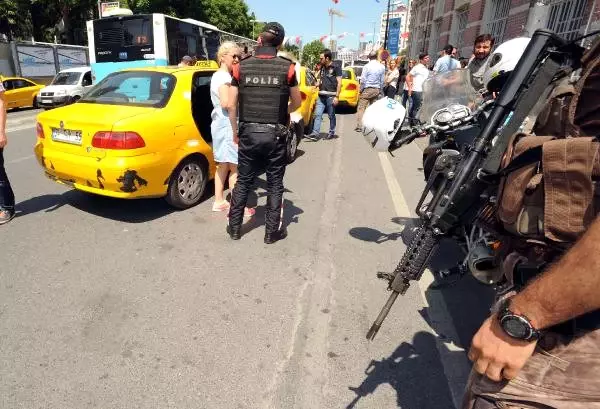 İstanbul'da Dev Operasyon! 39 Noktada 300 Ekiple Ticari Araçlar Denetleniyor