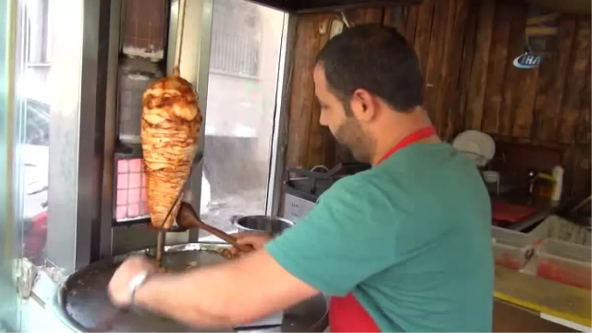 Sigarayı Bıraktı, Öğrencilere Burs Verecek
