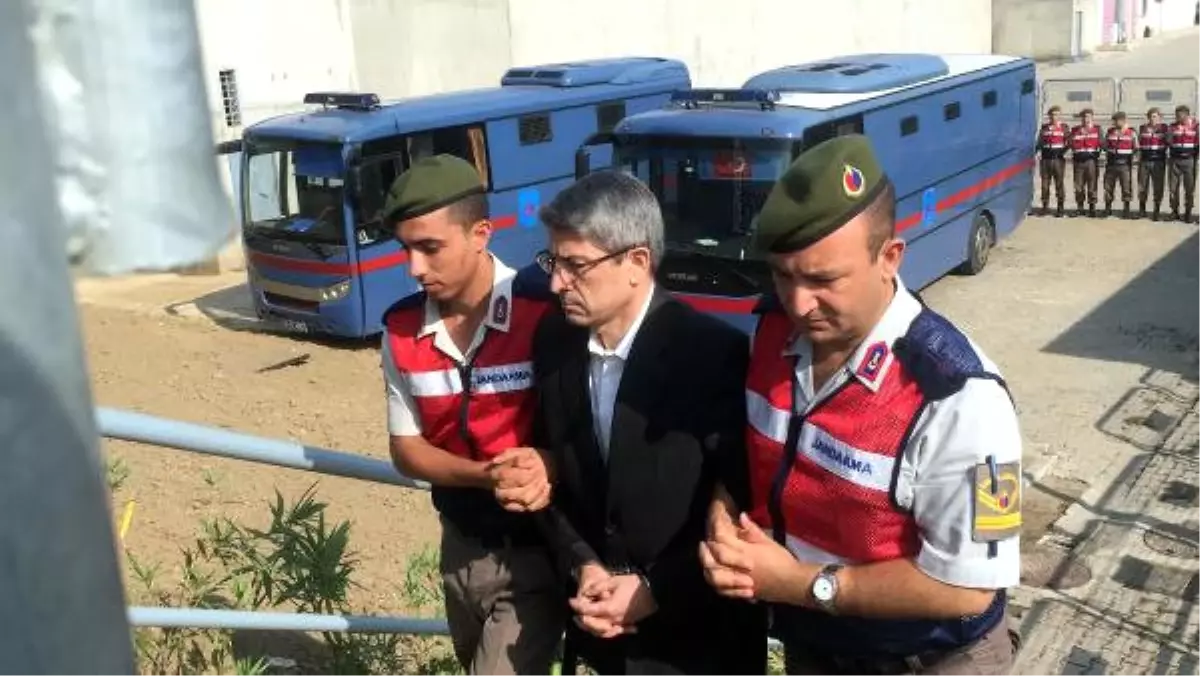 Stk'lar Donanma Davasını İzlemeye Geldi (2)