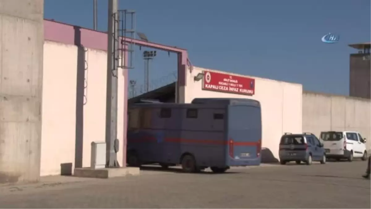 Stk'lar Fetö Davasına Dikkat Çekmek İçin Eylem Yaptı