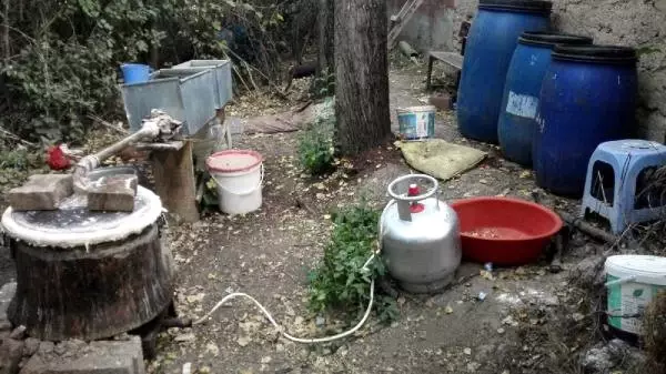 Tokat'ta 111 Litre Sahte Rakı Ele Geçirildi