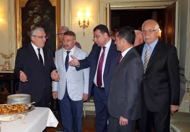 Unesco'da Kütahya Çinisi Konferansı Unesco'da Kütahya Çinisi Konferansı