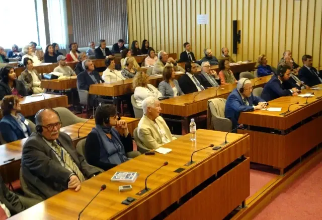 Unesco'da Kütahya Çinisi Konferansı Unesco'da Kütahya Çinisi Konferansı