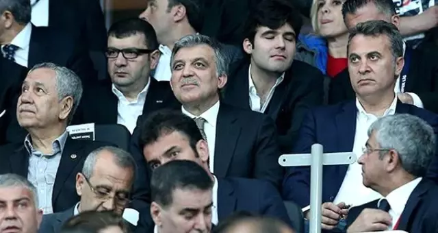 Beşiktaş'ın Porto Zaferi, 11. Cumhurbaşkanı Abdullah Gül'ü Mest Etti