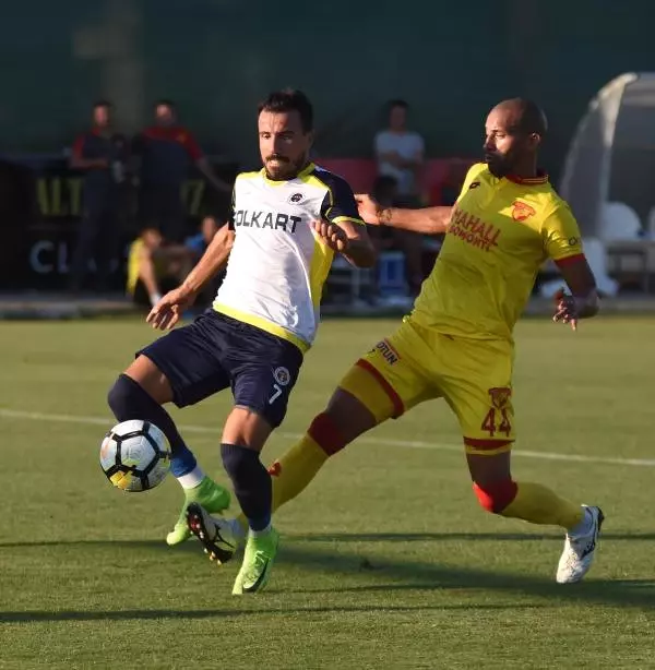 Menemen Belediyespor'da Suat Kaya Eskilerden Vazgeçmedi