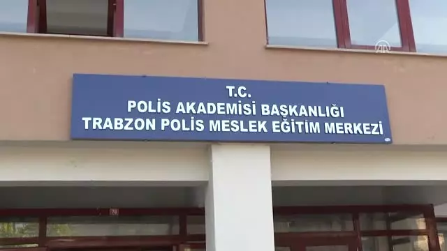 İçişleri Bakanı Soylu, Trabzon Polis Meslek Eğitim Merkezini Ziyaret Etti İçişleri Bakanı Soylu, Trabzon Polis Meslek Eğitim Merkezini Ziyaret Etti