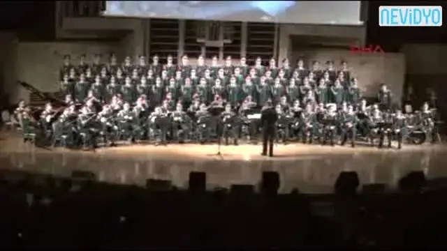 Kızıl Ordu Korosu'ndan Mehter Marşı Sürprizi
