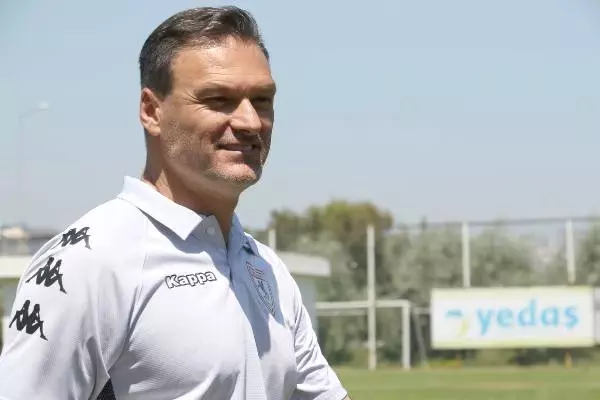 Samsunspor Teknik Direktörü Özalan: Yönetim Bizim Devam Etmemiz Konusunda Arkamızda Durdu