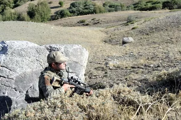Vali Azizoğlu, Operasyon Bölgesinde Vali Azizoğlu, Operasyon Bölgesinde