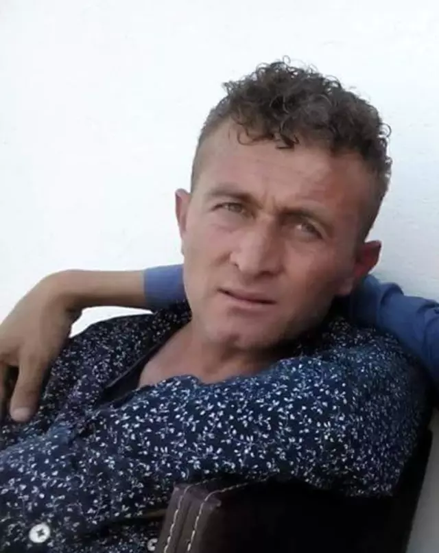 Tek Kurşunla Öldürülen Şahsın Cesedi Yol Üzerinde Bulundu