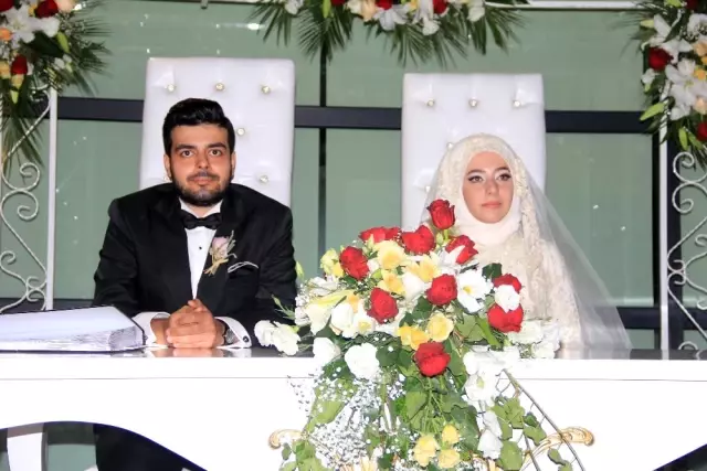 Trabzon Büyükşehir Belediye Başkanı Gümrükçüoğlu'nun Mutlu Günü Trabzon Büyükşehir Belediye Başkanı Gümrükçüoğlu'nun Mutlu Günü