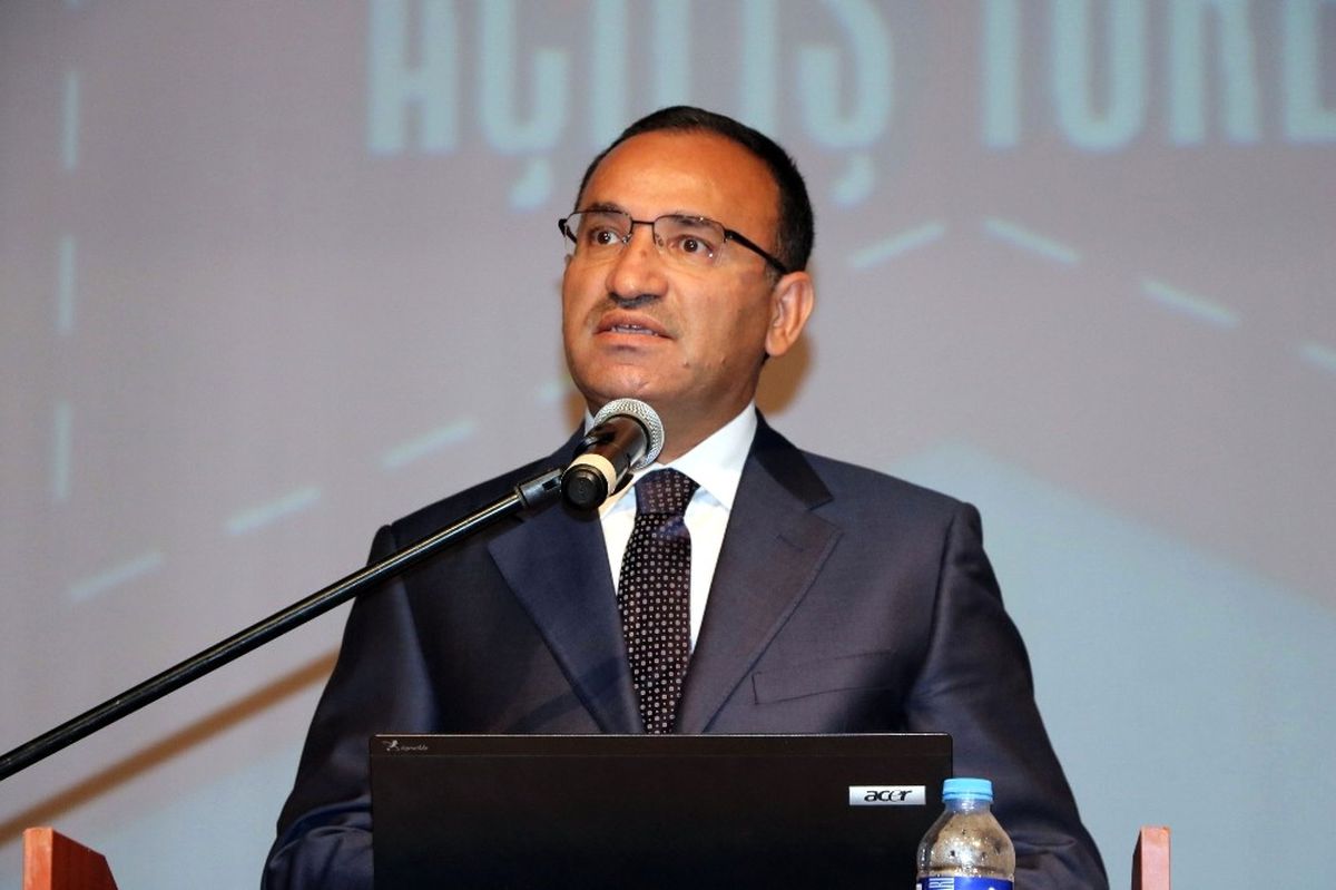 Başbakan Yardımcısı Bozdağ: 'Anlaşma İmzalandı, Kaporalar Verildi, Türkiye S-400 Füzesi Alacak'