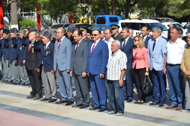 Gaziler Gününde Duygusal Anlar Gaziler Gününde Duygusal Anlar