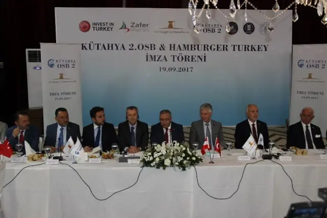 300 Milyon Avroluk Dev Yatırımın Yer Tahsisi Sözleşmesi İmzalandı 300 Milyon Avroluk Dev Yatırımın Yer Tahsisi Sözleşmesi İmzalandı