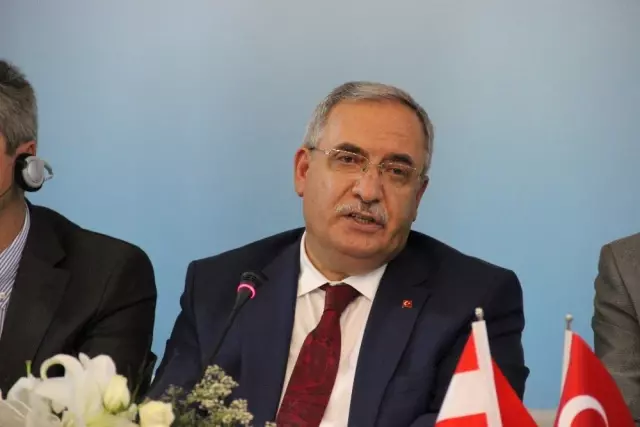 300 Milyon Avroluk Dev Yatırımın Yer Tahsisi Sözleşmesi İmzalandı 300 Milyon Avroluk Dev Yatırımın Yer Tahsisi Sözleşmesi İmzalandı