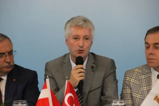 300 Milyon Avroluk Dev Yatırımın Yer Tahsisi Sözleşmesi İmzalandı 300 Milyon Avroluk Dev Yatırımın Yer Tahsisi Sözleşmesi İmzalandı
